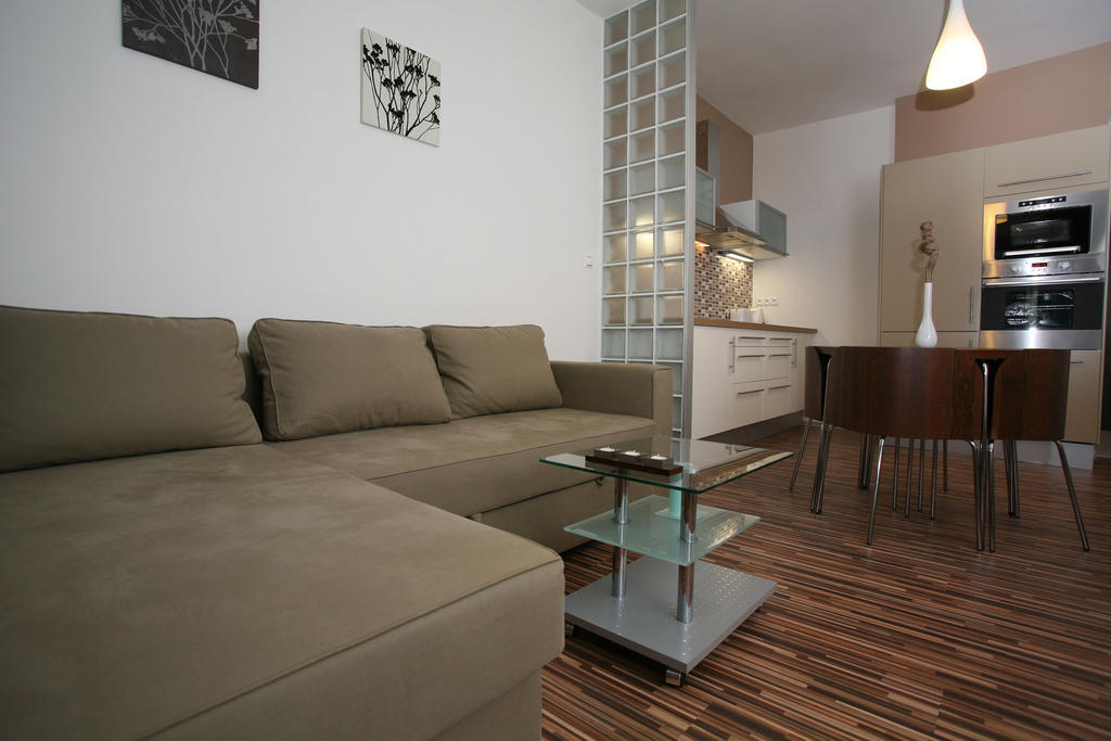 Apartments Bratislava Chambre photo